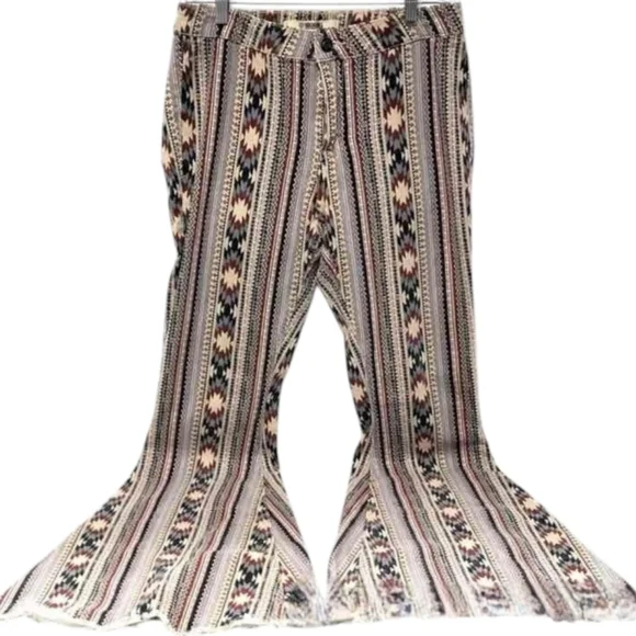 Rock & Roll Cowgirl Denim Jeans Womens 31x36 Bargain Button Bell Flare EUC - Picture 2 of 14